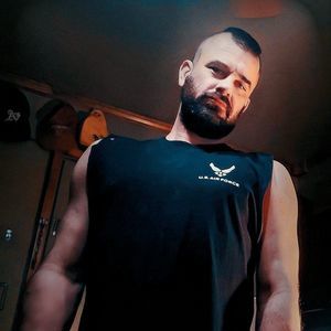 Meet your Posher, Beau